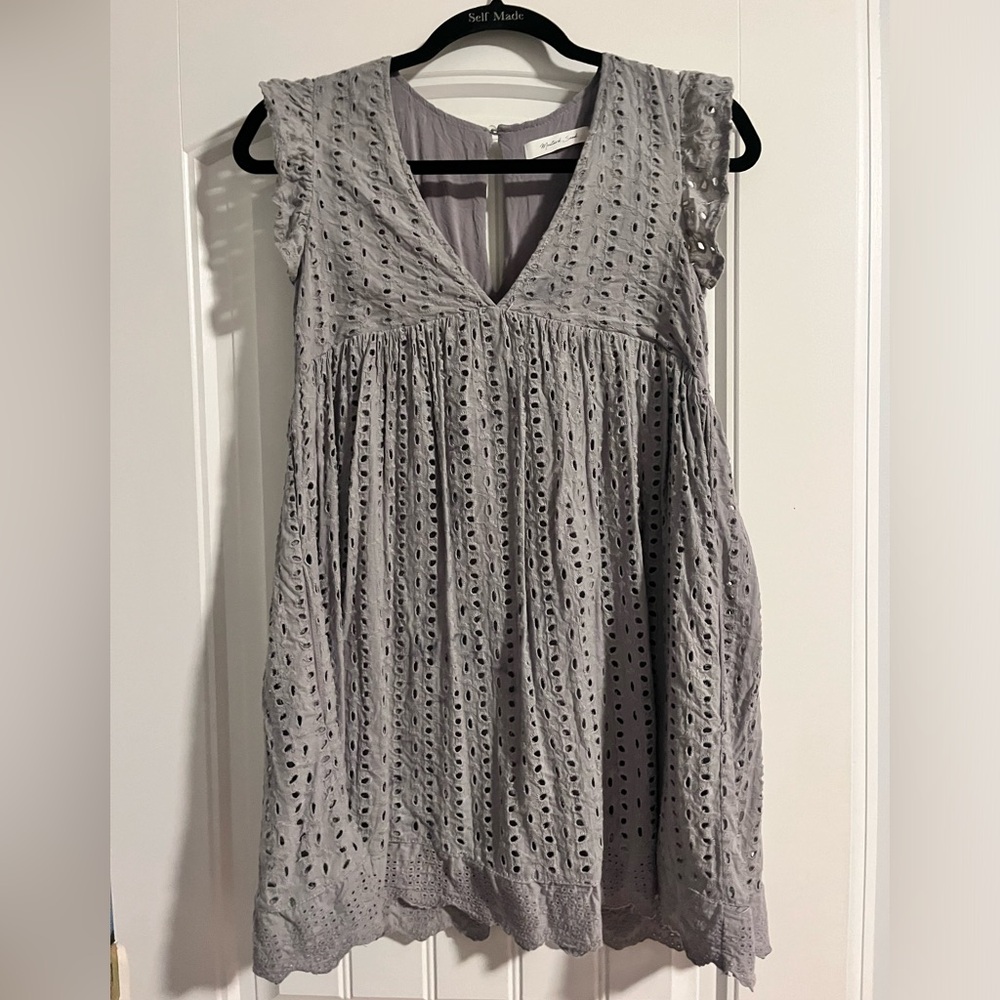 Grey dress with cool pattern